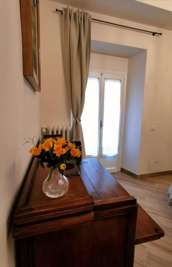 Casa Remo - Dolce Soggiorno Nella Piazza Di Greve Greve in Chianti Bagian luar foto